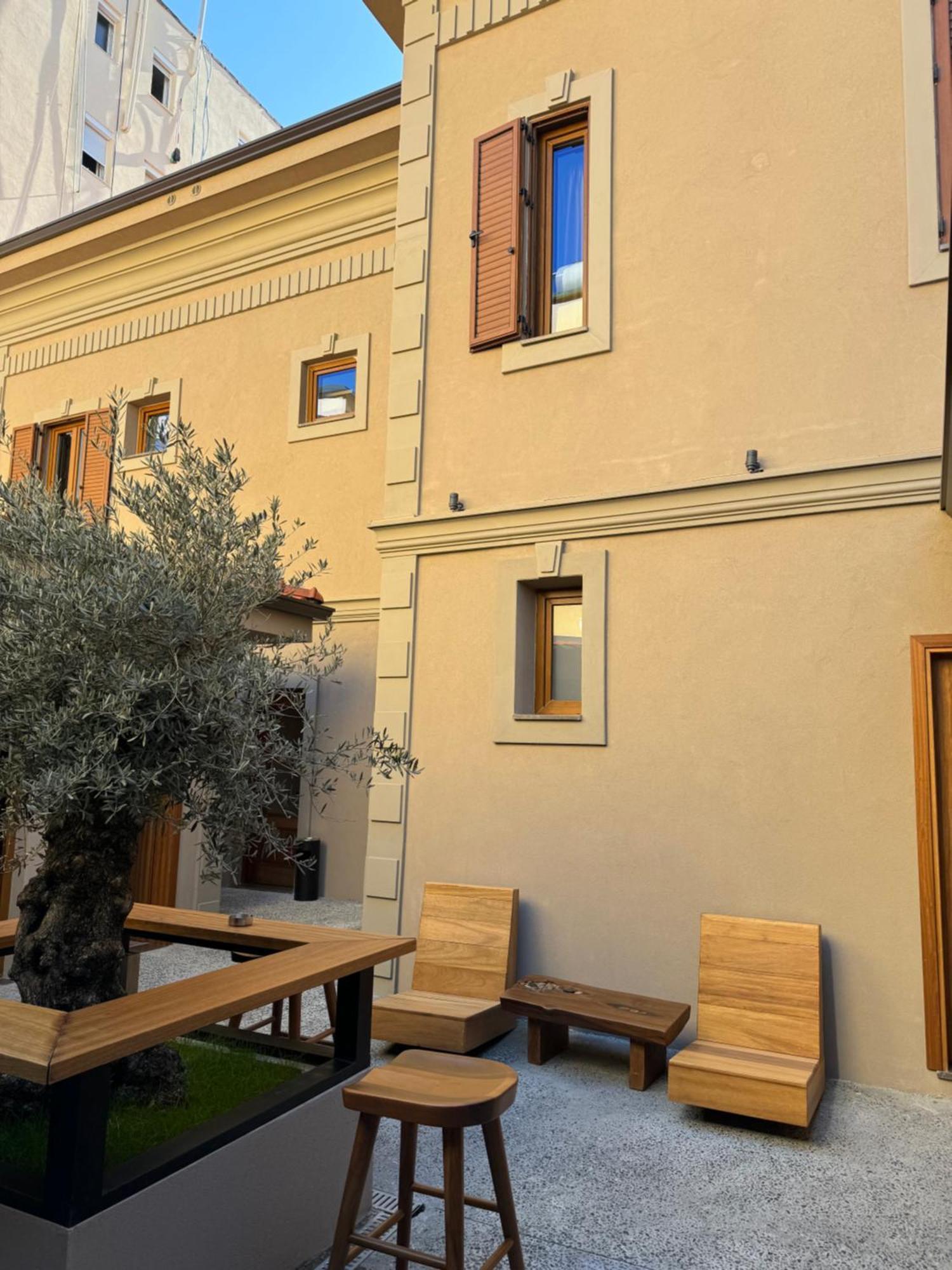 Hotel Faces & Places Boutique 4*