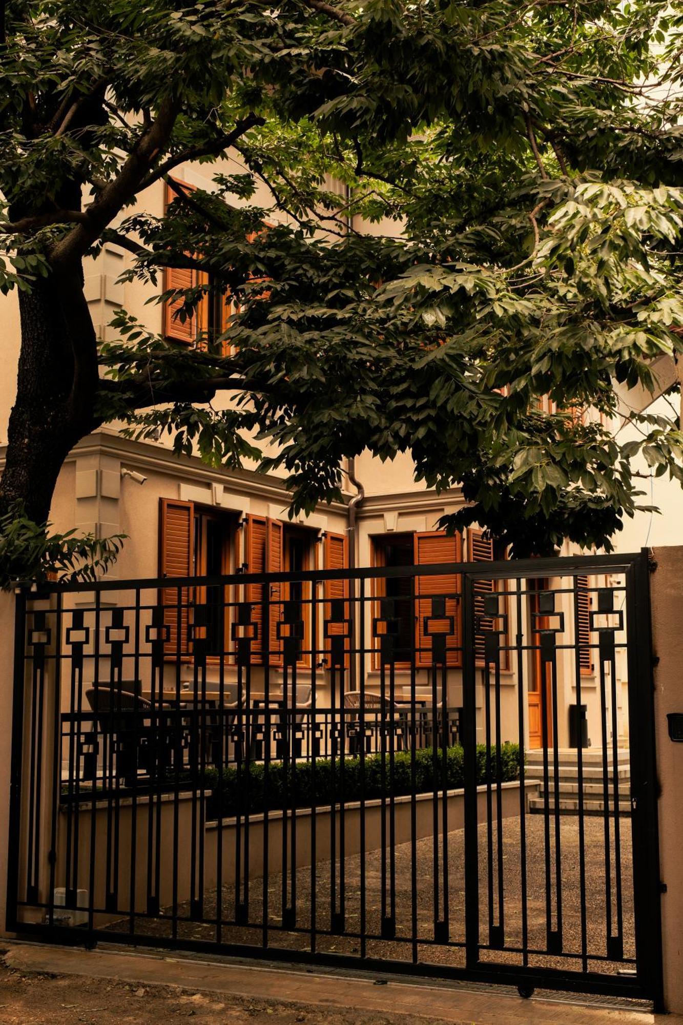 Faces & Places Boutique 4* Tirana