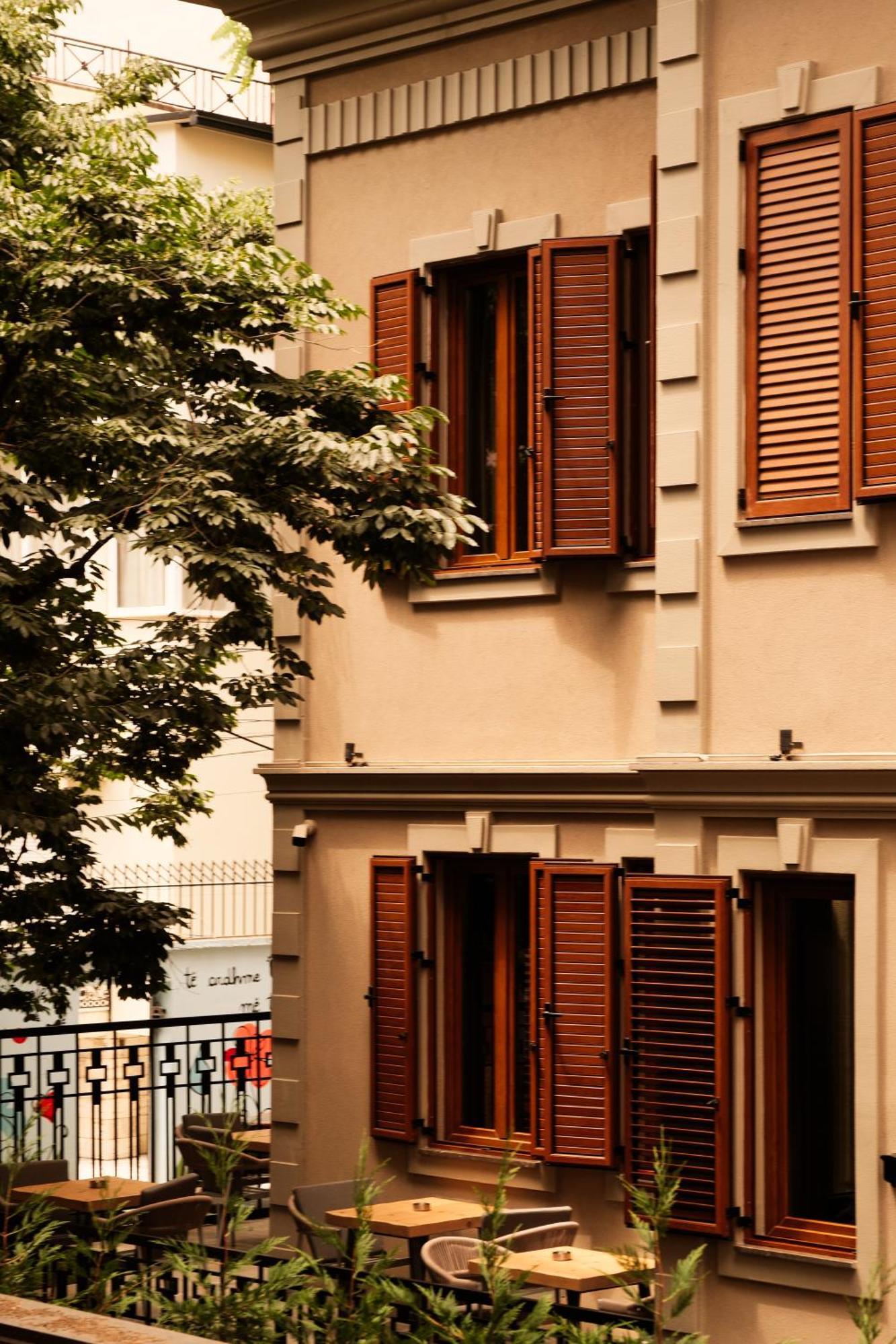 Faces & Places Boutique Hotel 4*