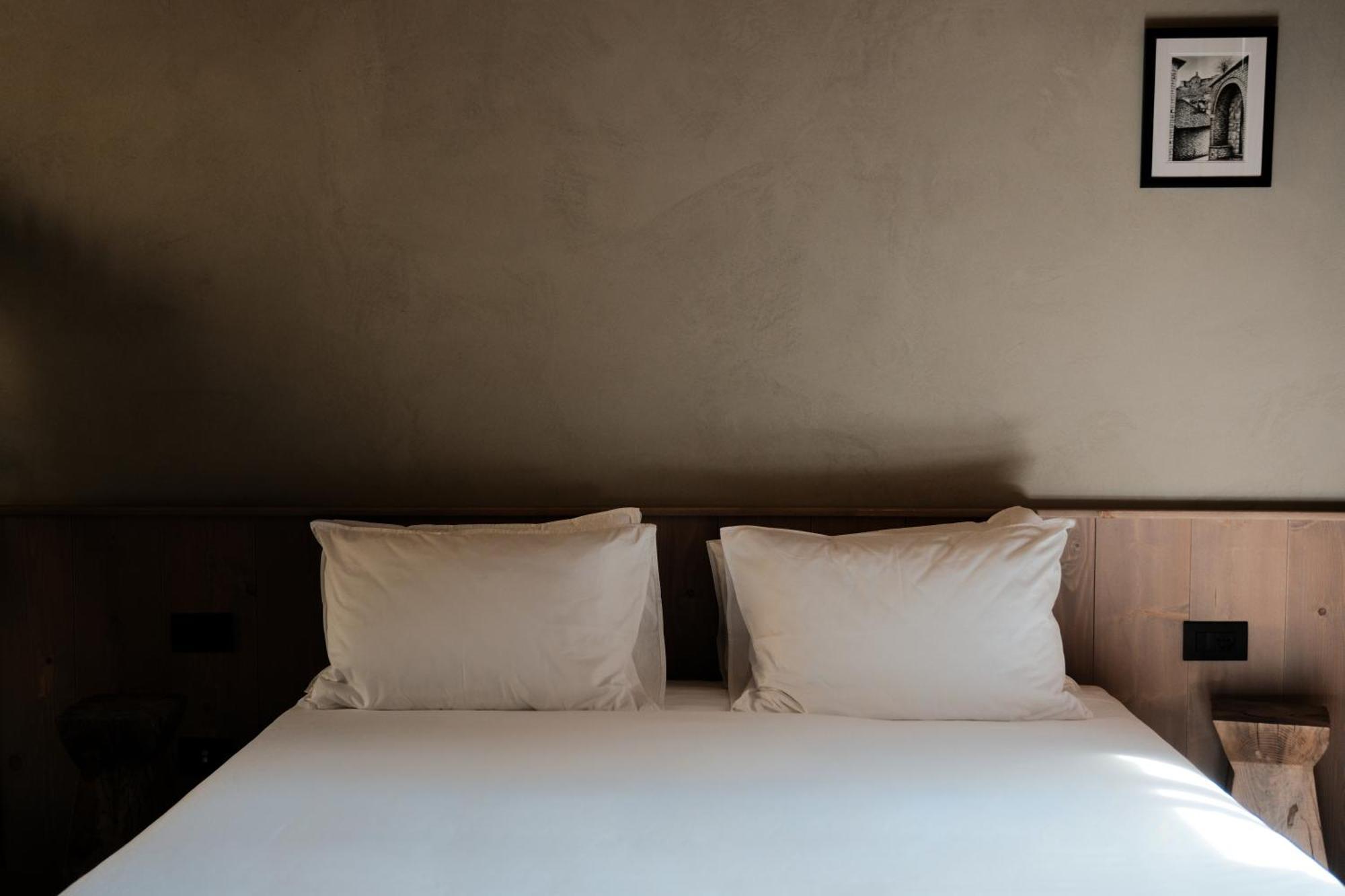 Faces & Places Boutique Hotel 4*